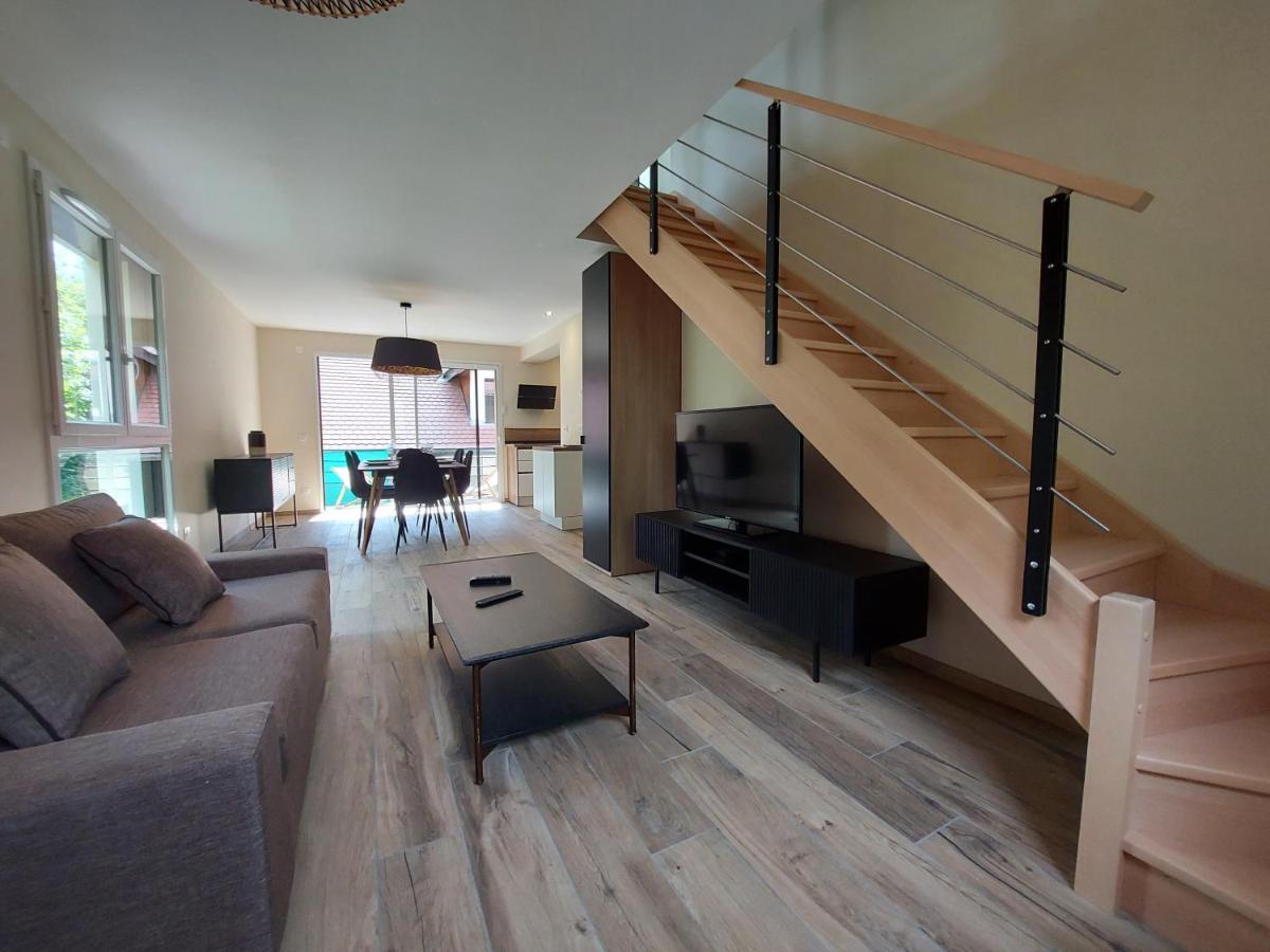 Charmant Et Spacieux Appartement A Quelques Pas Du Lac Duingt Kültér fotó